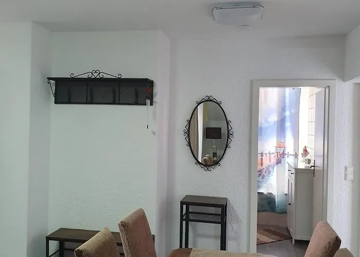 Asterstein Κόμπλεντς