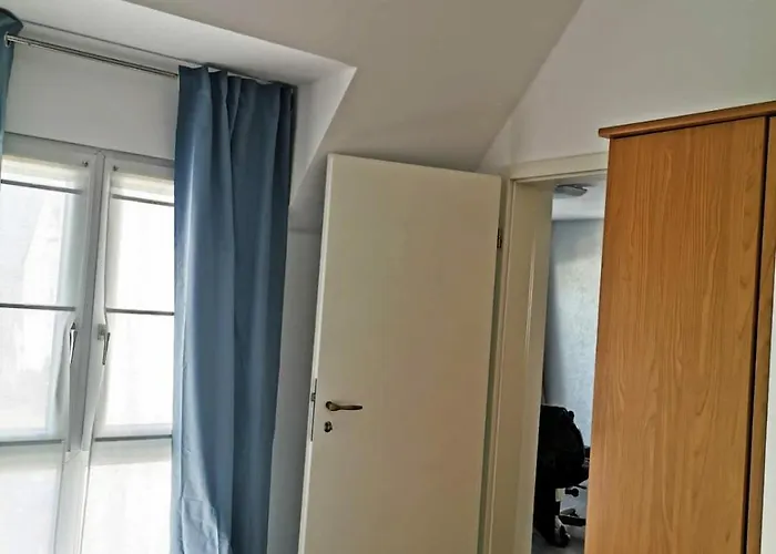 Asterstein Κόμπλεντς